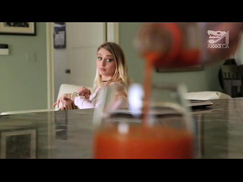 ❤️ Ragazza calda cù tette grandi è figa stretta riceve u cazzo da u perdente, ma assai duru Porno vk à noi % co.8kpornvids.ru% ❤